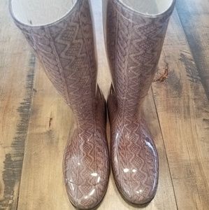 Ugg rain boots